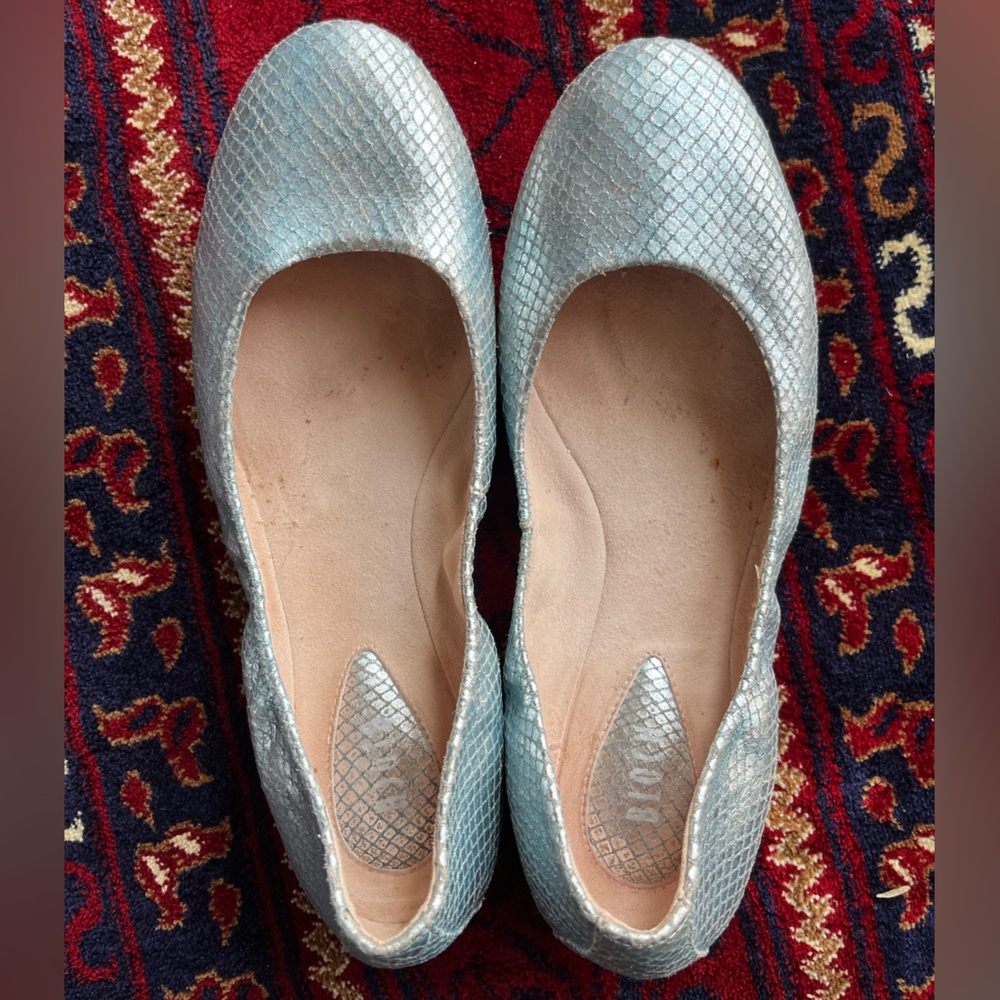 Bloch silver shoes size 37.5